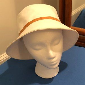 RARE White COACH Bucket Hat Tan Leather Trim sz P/
